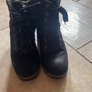 Black thick heel boots